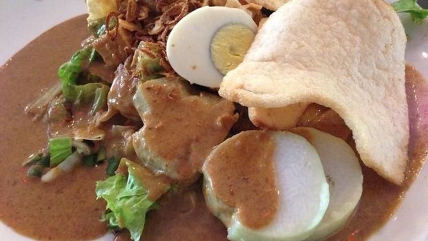 Makanan Khas Indonesia yang Mendunia dari Rendang Hingga Bakwan