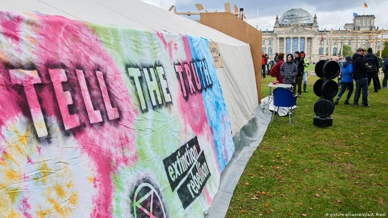 Aksi Sedunia Kelompok Pembela Iklim Extinction Rebellion Blokir Berlin Aksi Sedunia Kelompok Pembela Iklim Extinction Rebellion Blokir Berlin