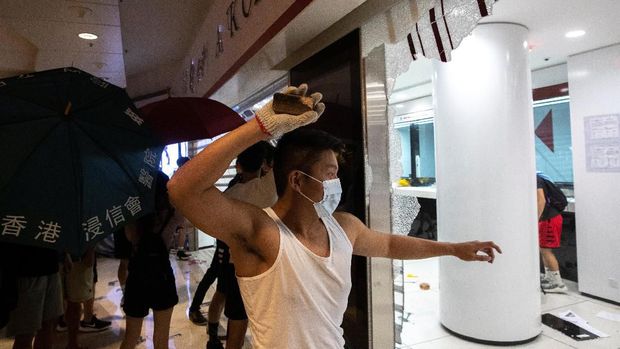 RI Kalah Daya Saing, Hong Kong Pilih Singapura Alihkan Aset