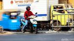 Duh, Demi Putar Balik Pemotor Nekat Hajar Pembatas Jalan