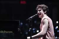 Rambut Ikal Shawn Mendes Bikin Fans Indonesia Histeris, Ini Rahasianya