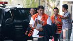 Berompi Tahanan, Direktur PTPN III Kembali Diperiksa KPK