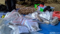 Dugaan para peneliti, di gua ini ada 20-an rangka manusia karena Gua Lawa termasuk cukup luas dan teduh. (Charolin/detikcom)