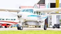 Bergeser ke Amerika Latin, tepatnya Suriname, ada Bluewing Airlines yang juga tercatat masuk maskapai terburuk tahun ini. Maskapai ini tercatat kehilangan tiga armadanya yang berupa Antonov An-28 dalam rentang waktu tiga tahun. Pesawatnya pun dilarang terbang ke Eropa hinggaa negara tetangga (Facebook)  