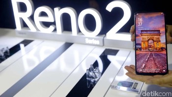 Spesifikasi Oppo Reno2 lainnya adalah layar ponsel ini berukuran 6,55 inch Full HD+. Menggunakan panel Dynamic AMOLED dengan aspek rasio 20:9. Dapur pacunya 730G dengan RAM 8 GB dan memori internalnya 256 GB.