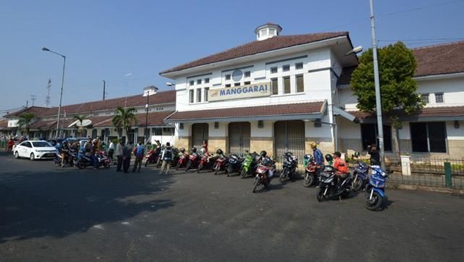 Jonan Kritik KA Jarak Jauh Dialihkan ke Manggarai: Tidak Tepat!