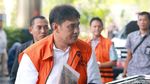 Berompi Tahanan, Direktur PTPN III Kembali Diperiksa KPK
