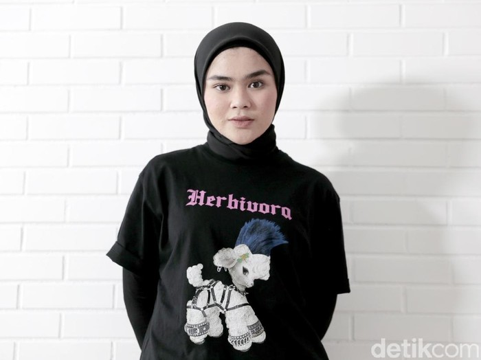 Sivia Azizah saat berkunjung ke kantor detikcom.