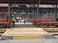 Jonan Kritik KA Jarak Jauh Dialihkan ke Manggarai: Tidak Tepat!