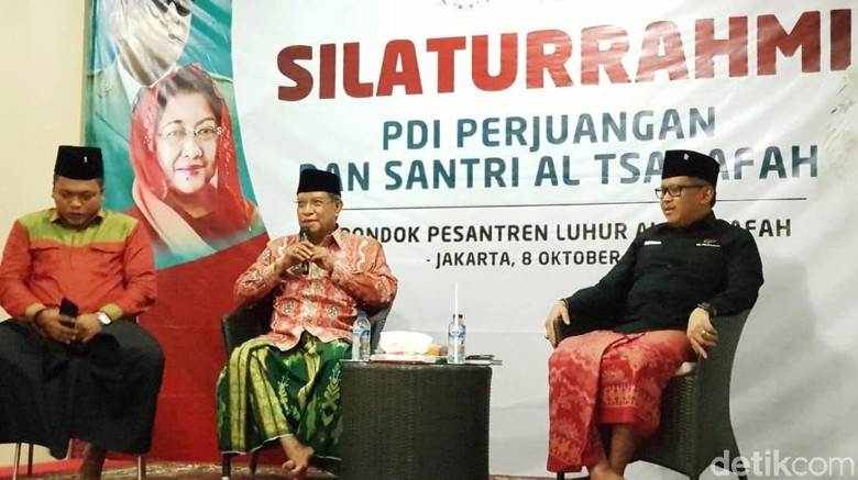 Dikunjungi Hasto, Ketum PBNU Harap Ada Menteri Urusan Pesantren Dikunjungi Hasto, Ketum PBNU Harap Ada Menteri Urusan Pesantren