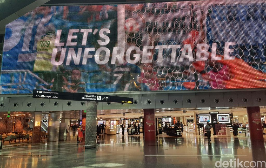 Bandara Internasional Hamad di Qatar menjadi salah satu hub penerbangan dunia. Yuk kita lihat megahnya bandara ini.