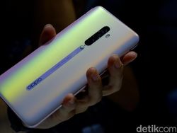 Menggenggam Reno2 yang Usung Spek dan Fitur Menggoda