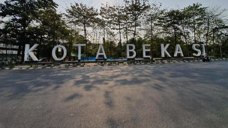 Wali Kota Siapkan Ruang Mural Agar Ikon Kota Bekasi Tak Dicoreti Wali Kota Siapkan Ruang Mural Agar Ikon Kota Bekasi Tak Dicoreti