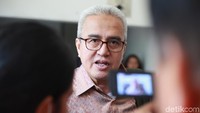 Pihak Desrizal melalui pengacaranya Admajaya Salim menyatakan bakal mengajukan nota keberatan atau eksepsi atas dakwaan jaksa penuntut umum (JPU).