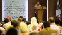 Kepala BPSDM Teguh Setyabudi mengajak para peserta dari anggota DPRD untuk menekankan fungsi DPRD dalam UUD nomor 23 tahun 2014 tentang pemerintah daerah. Menurutnya, dalam UUD itu menyebut 3 fungsi DPRD yaitu fungsi pembentukan peraturan daerah, fungsi anggaran, dan fungsi pengawasan. 