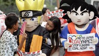 Kostum beragam karakter anime Jepang itu dipakai oleh para aktivisi lingkungan bukan tanpa alasan. Dalam aksi itu mereka menuntut Jepang menghentinkan pendanaan proyek-proyek energi kotor seperti batu bara. Mereka pun meminta Jepang mengarahkan pendanaannya ke energi bersih dan terbarukan.