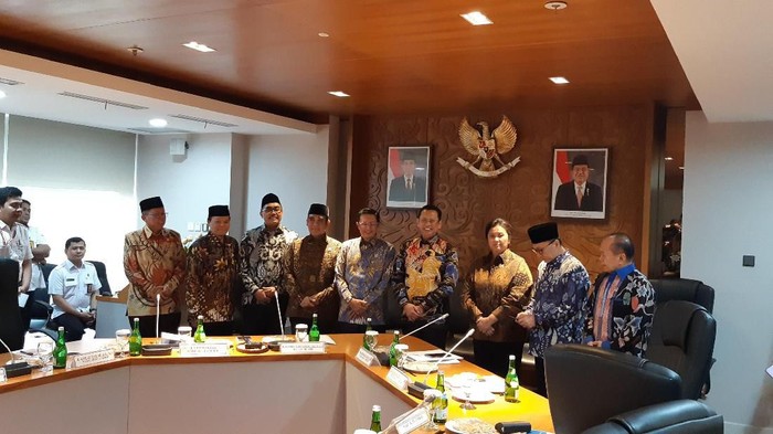 Rapat Perdana, Pimpinan MPR Bahas Pembagian Tugas