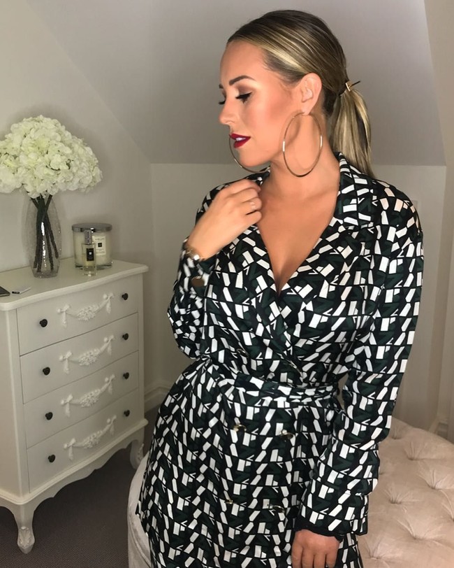 Sebelum menjadi selebriti, wanita 28 tahun tersebut bekerja sebagai manajer di sebuah bank. Foto: Instagram @xkateferdinand