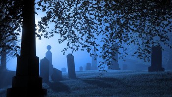 Dikubur hidup-hidup: Dikubur hidup-hidup cukup umum pada abad ke-18. Pada saat angka kematian sangat tinggi sehingga dokter tidak selalu hadir untuk memastikan pasien meninggal, saksi sering menganggap kurangnya pernapasan atau denyut nadi sebagai bukti yang cukup. Karena sering terjadi, orang mulai mengambil tindakan tambahan untuk memastikan mayat sudah mati, termasuk berteriak di telinga, menusukkan jarum, dan mencambuk. Di Jerman, didirikan ‘rumah sakit orang mati’ untuk mengamati proses pembusukan sebelum jenazah dikubur. Beberapa di antaranya masih ada hingga tahun 1950-an Foto: iStock