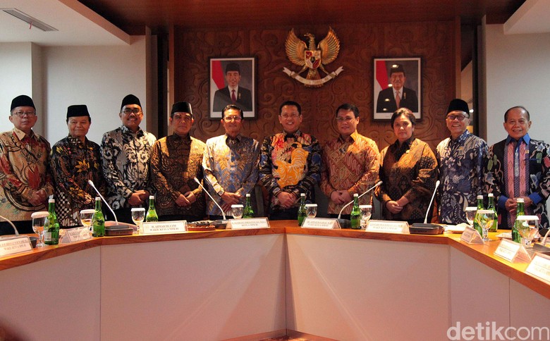 Ini Pembagian Tugas 10 Pimpinan MPR 2019-2024 Ini Pembagian Tugas 10 Pimpinan MPR 2019-2024