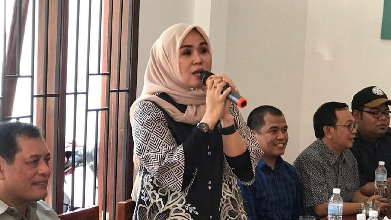 DPRD Sulsel Terima SK DPP Golkar yang Tunjuk Andi Ina Jadi Ketua DPRD Sulsel Terima SK DPP Golkar yang Tunjuk Andi Ina Jadi Ketua