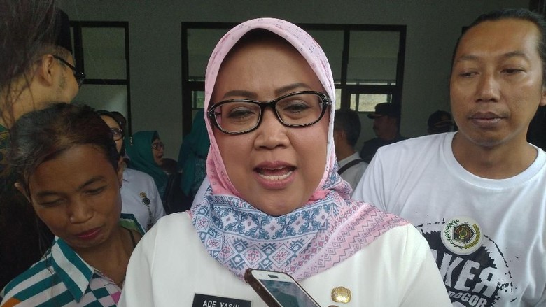 Bupati Bogor Ancam Pabrik Jerat Pencemar Sungai Cileungsi Pakai UU LH Bupati Bogor Ancam Pabrik Jerat Pencemar Sungai Cileungsi Pakai UU LH