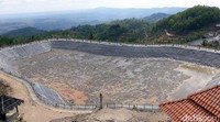 Keringnya embung (Nglanggeran) sudah berlangsung selama 2 bulanan ini. Tahun lalu embung ini juga kering kerontang tapi tidak separah tahun ini, ya mungkin karena musim kemarau tahun ini lebih panjang, ujarnya saat dihubungi wartawan, Rabu (9/10/2019) sore.