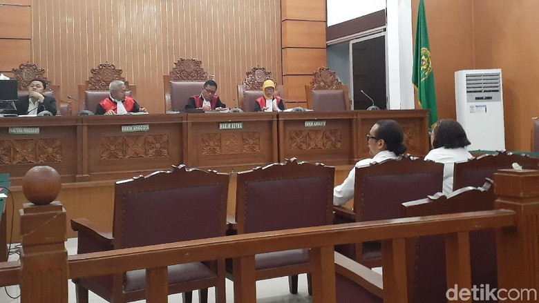 Nunung Pesan Sabu 6 Kali ke Kurir Narkoba Nunung Pesan Sabu 6 Kali ke Kurir Narkoba