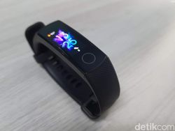 Unboxing Honor Band 5, Gelang Pintar Pesaing Mi Band 4