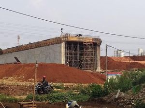 Lokasi Ambruknya Proyek Tol Desari Dilarang Diliput