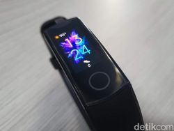 Unboxing Honor Band 5, Gelang Pintar Pesaing Mi Band 4