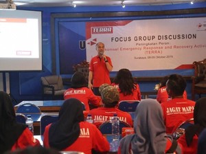 Asah Rasa Empati, Telkomsel Latih Mahasiswa dan Relawan Hadapi Bencana