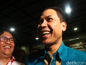 Munarman Minta Dibebaskan di Kasus Terorisme