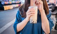 Hobi Cicip Makanan Viral, Wanita Ini Nyaris Buta Akibat Diabetes