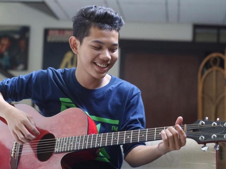 7 Musisi Indonesia Awali Karier dari Ngamen, Kini Ada yang Jadi Legenda