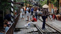 Lokasi itu pun kini jadi salah satu objek wisata populer di Hanoi, Vietnam.