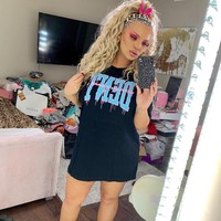 Setelah videonya tersebut, wanita yang sempat tampil di sejumlah TV show itu langsung diserang kritikan. Banyak yang menilai videonya tersebut demi konten click bait. Menggunakan identitas gender untuk click bait adalah sebuah bentuk kekerasan, tulis netizen di Twitter.  Foto: Instagram @trishapaytas