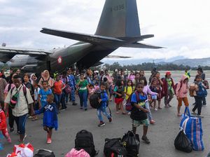 Potret Para Pengungsi dari Jayapura Kembali ke Wamena