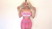 Semua itu dilakukan agar dirinya bisa terlihat seperti Barbie. Dok. Instagram/barbiestefii