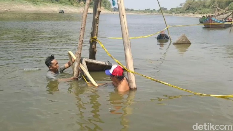 BPCB Jatim Sebut Perahu Baja di Bengawan Solo Punya Nilai Sejarah BPCB Jatim Sebut Perahu Baja di Bengawan Solo Punya Nilai Sejarah