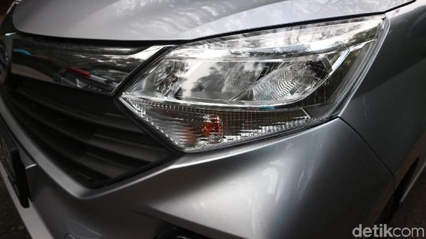 Lampu depan yang sudah LED