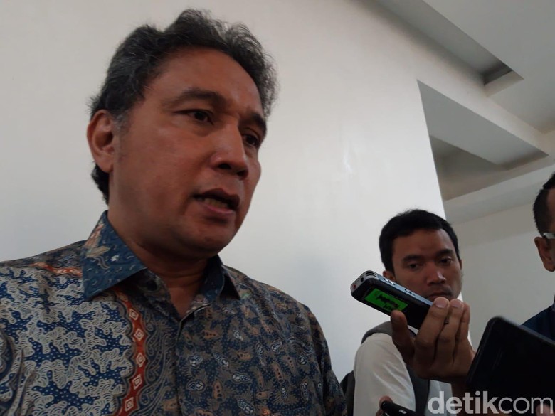 Eka Kurniawan Tolak Penghargaan, Kemdikbud: Kita Tak Bisa Paksakan Eka Kurniawan Tolak Penghargaan, Kemdikbud: Kita Tak Bisa Paksakan