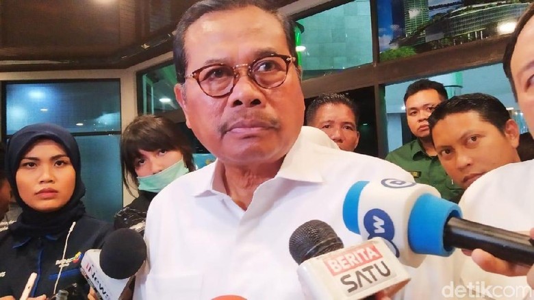 Jaksa Agung Cerita Kondisi Terkini Wiranto di ICU Pascaoperasi Jaksa Agung Cerita Kondisi Terkini Wiranto di ICU Pascaoperasi