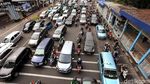 Kemacetan di Gambir Imbas Pengalihan Arus Lalu Lintas Demo