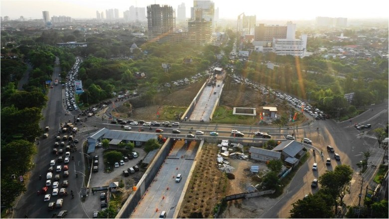 Tingkatkan Nilai Investasi Melalui Sinergitas Sistem Transportasi Logistik Tingkatkan Nilai Investasi Melalui Sinergitas Sistem Transportasi Logistik