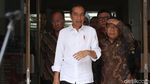 Momen Presiden Jokowi Besuk Wiranto di RSPAD Gatsu