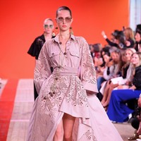 Elie Saab memperagakan koleksi terbarunya di Paris Fashion Week 2020. Prancis. Sabtu (28/09/2019). Photo by Pascal Le Segretain/Getty Images