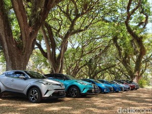 Ribuan Mobil Hybrid Toyota Sudah Mengaspal di Indonesia