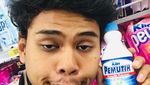 Potret Kelakuan Konyol Pria Bucin yang Pose di Supermarket