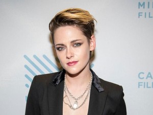 Kristen Stewart Perankan Lady Di dalam Biopik Putri Diana